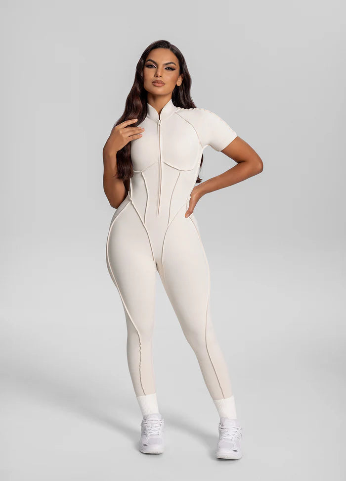 Short Sleeve Full-Length Catsit Beige